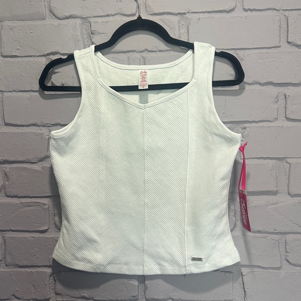 NEW Women’s White Sleeveless Top size 16/18